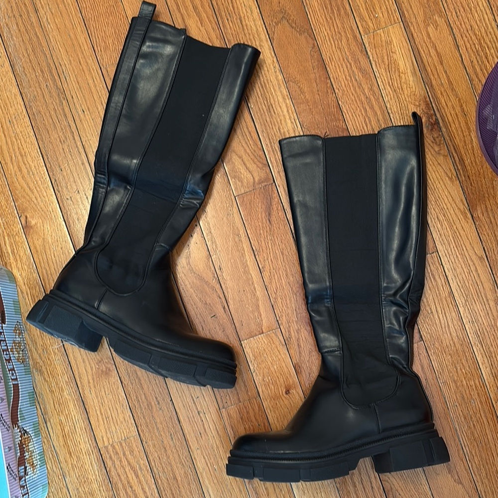 Black Over the Knee Boots with Sturdy Sole and Smooth Leather